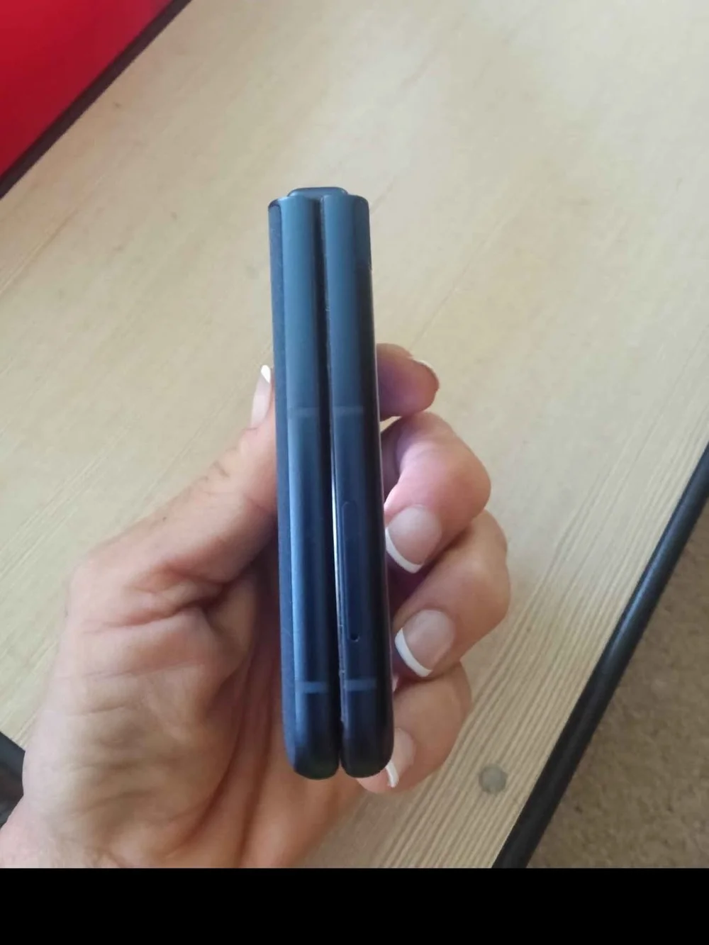 2025 Motorola Razr 60 For Metro PCs Locked